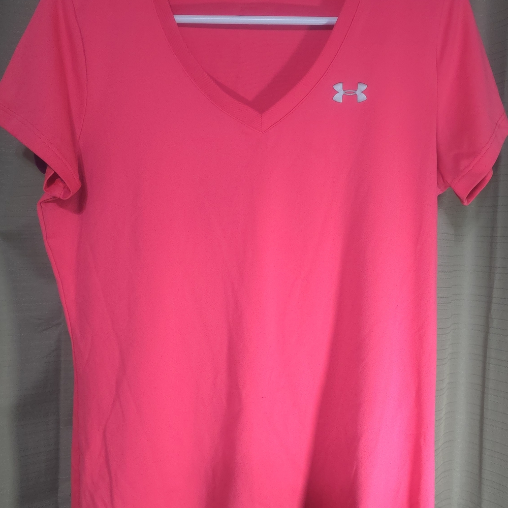 Under Armour Women's Pink V-Neck Top
